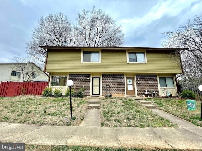 Primary Photo - 10662 Spring Oak Ct