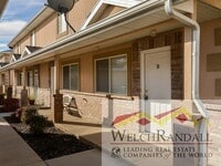 Building Photo - Charming 2 Bed 1.5 Bath Townhome in Harris...