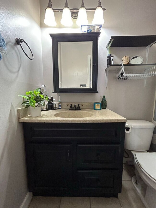 Building Photo - Introducing this fantastic townhome in the...