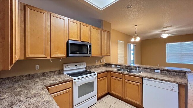 Building Photo - 15343 Grand Haven Dr