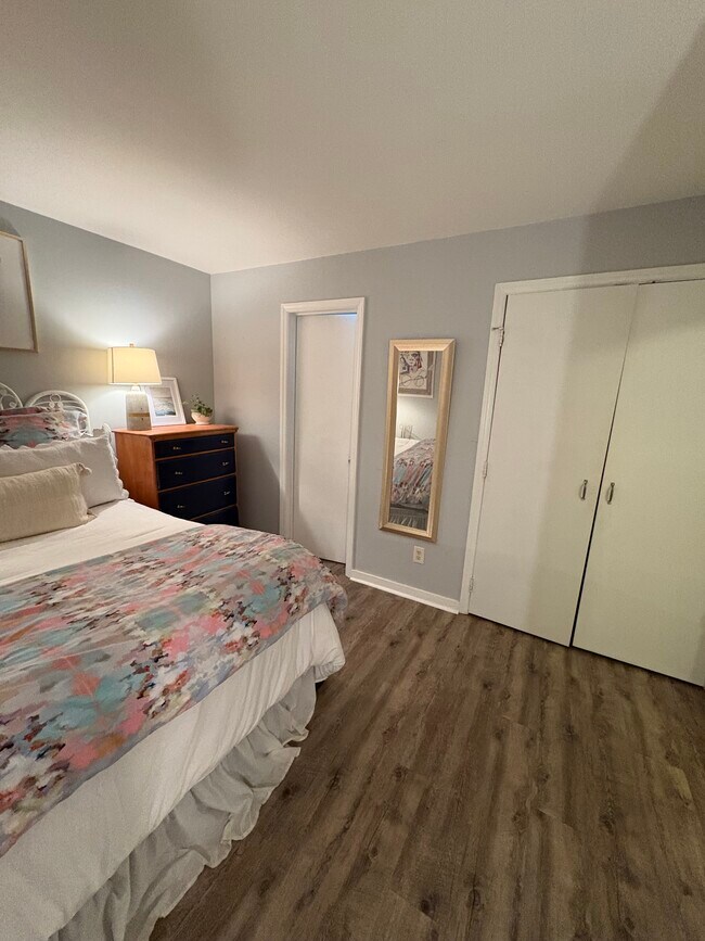 Bedroom #2 - 300 E Park Ave