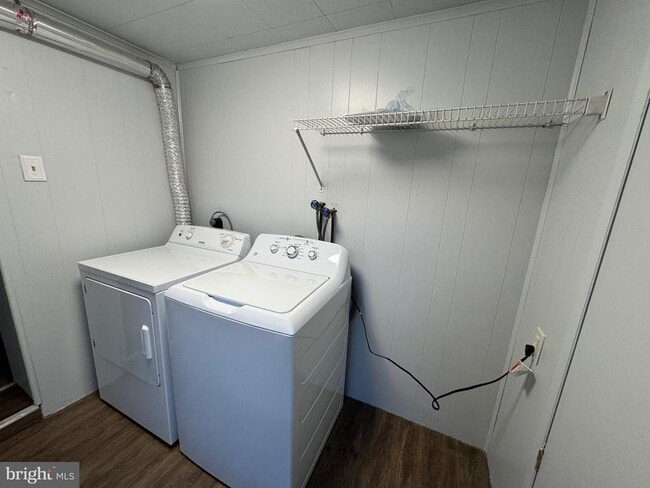 Building Photo - 105 Spring Garden St