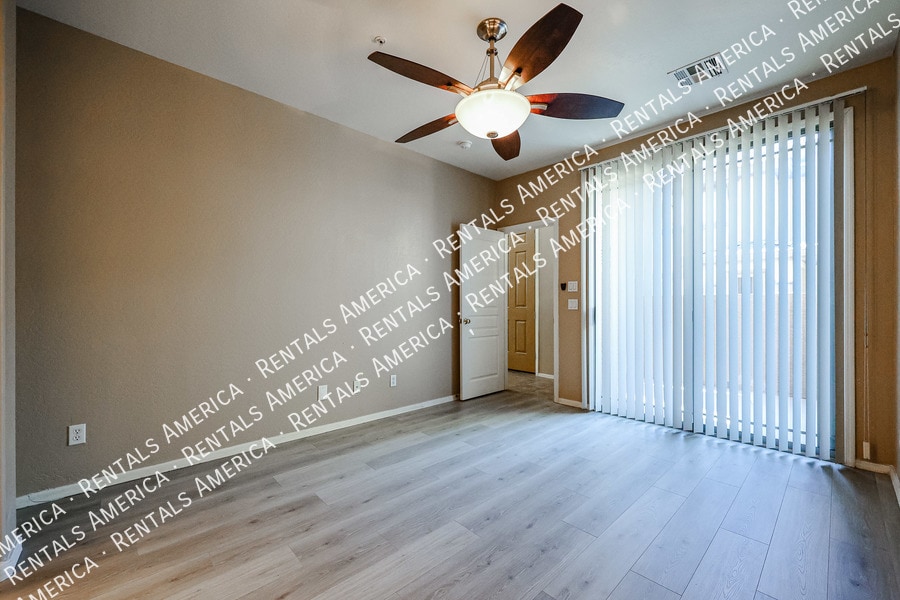 Building Photo - 1225 N 36th St