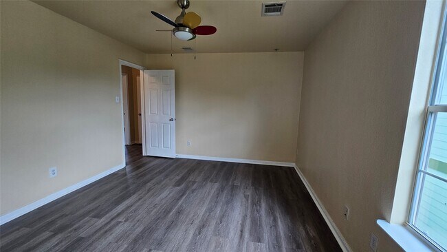 Building Photo - 22135 Greengate Dr