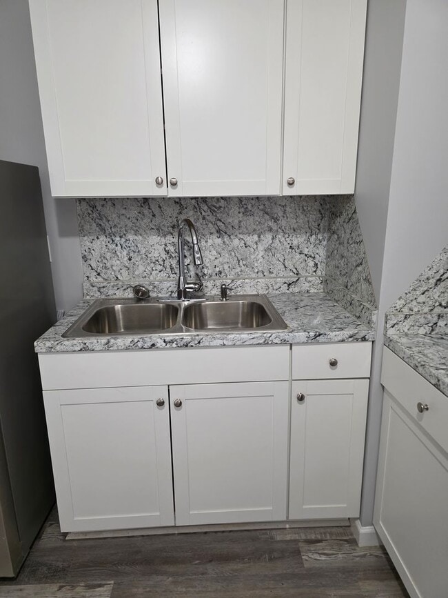 Building Photo - Ragland