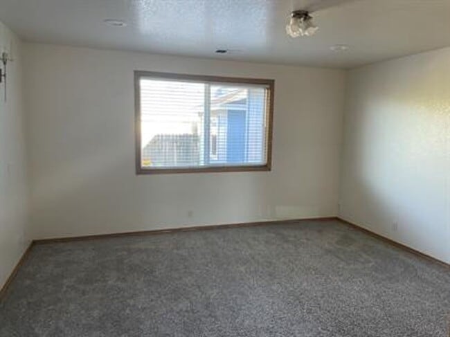 Building Photo - McKinleyville house