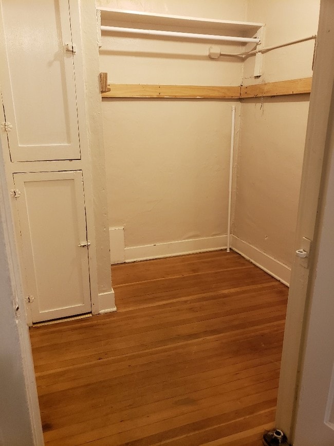 Building Photo - Clarwood Apartments