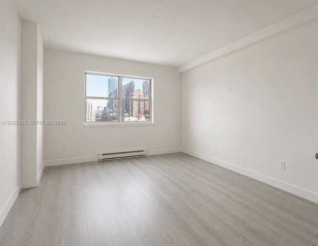 Building Photo - 400 Kings Point Dr