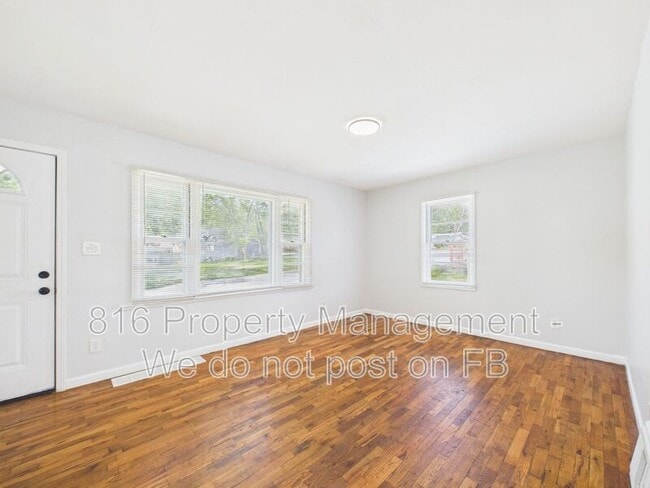 Building Photo - 10323 East 20th St S