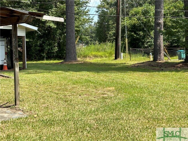 Building Photo - 120 Middleton Dr