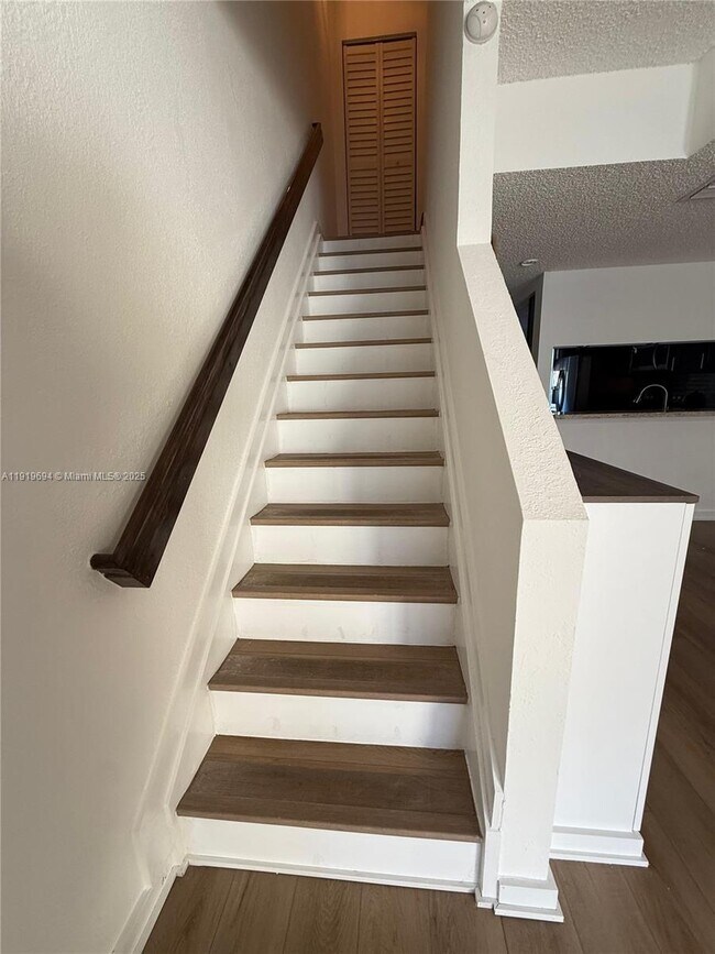 Building Photo - 3192 SW 50th St