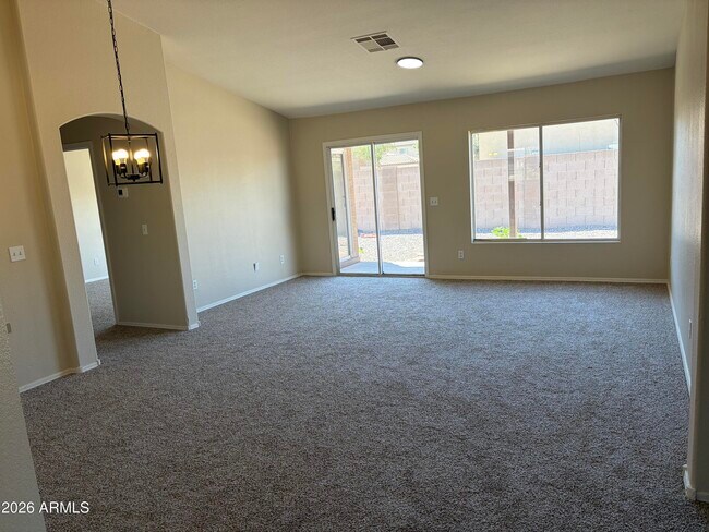 Building Photo - 1152 S Bridger Dr