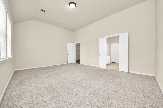 Building Photo - 13127 Barn Course Dr