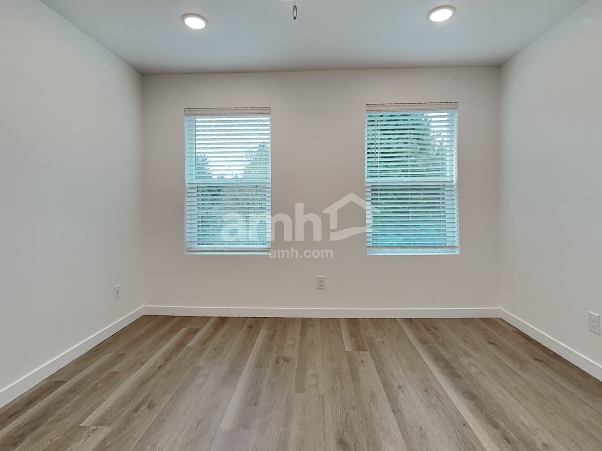 Building Photo - 10095 Abilene St