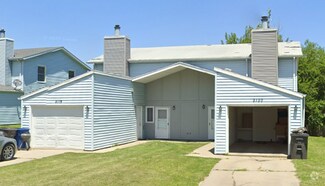 Building Photo - 2120 E Caulder Ave