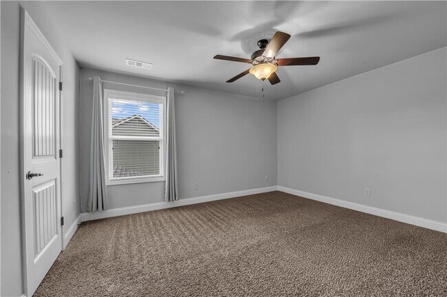 Building Photo - 304 Red Cap Cir