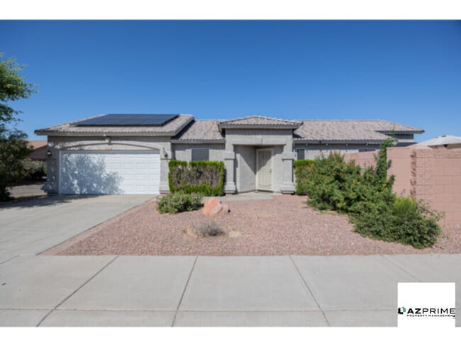 Building Photo - $500 OFF FIRST MONTH'S RENT MOVE IN SPECIAL! Exceptional 4/2 Phoenix House- Spacious 4 Bed Retreat w