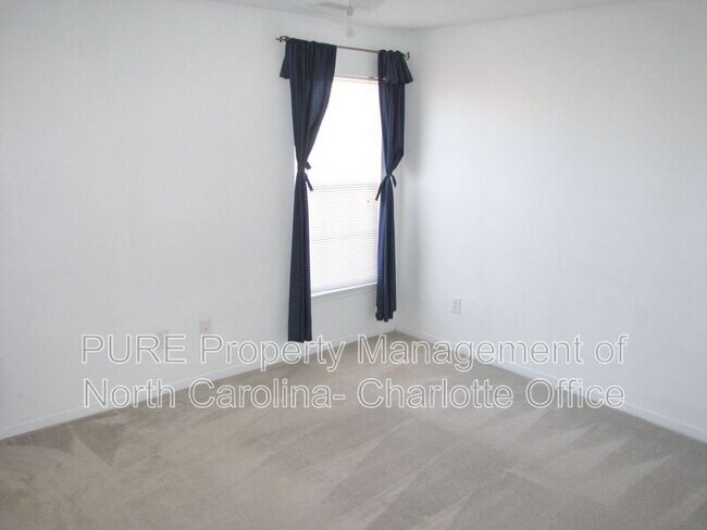 Building Photo - 2910 Bridgeville Ln