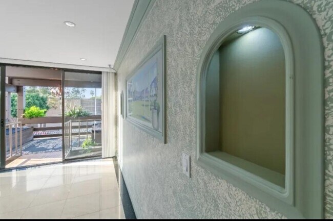 Building Photo - 7742 Redlands St