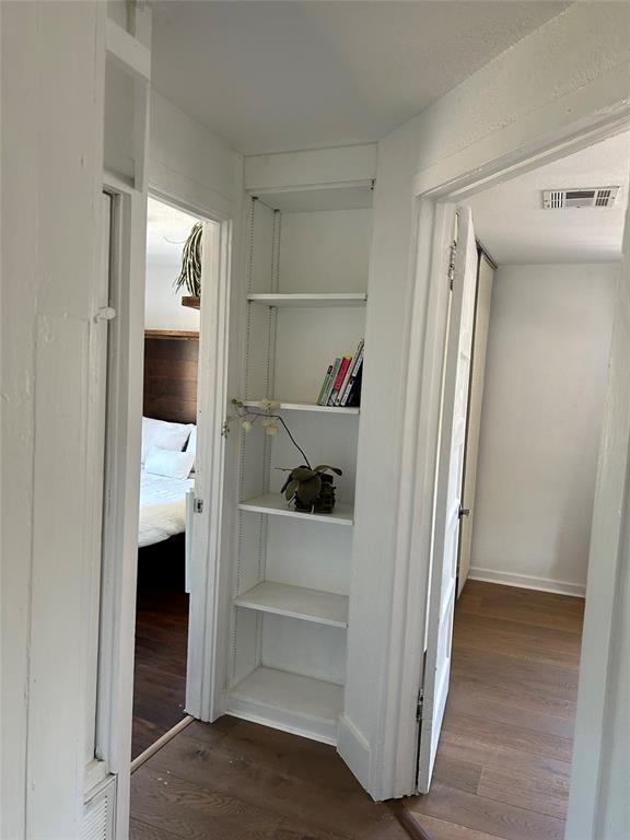 Building Photo - 613 Brentwood St