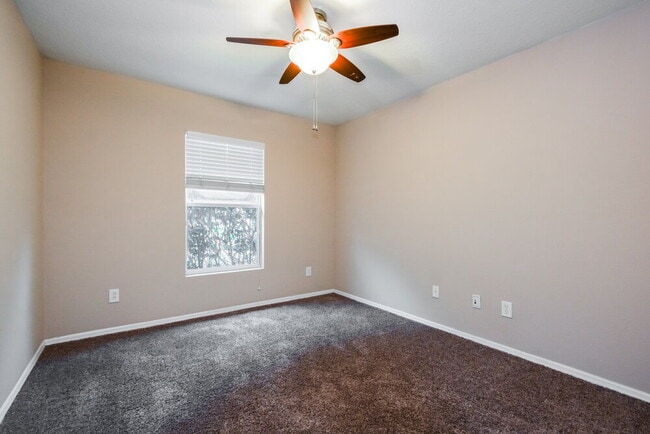 Building Photo - 2643 Breezy Meadow Rd