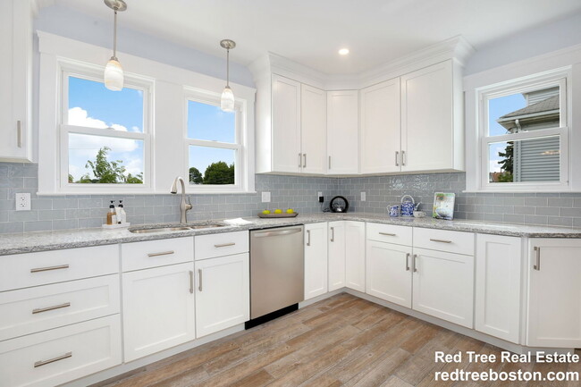 Primary Photo - 29 Strathmore Rd