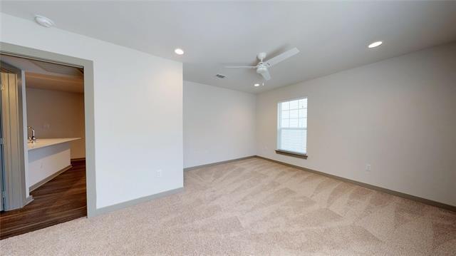 Building Photo - 6304 Prospect Ave