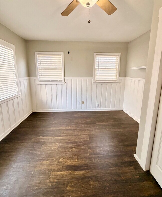 Building Photo - "Charming 3-Bed, 2-Bath Home with 1,410 Sq Ft in Lubbock's Heart"