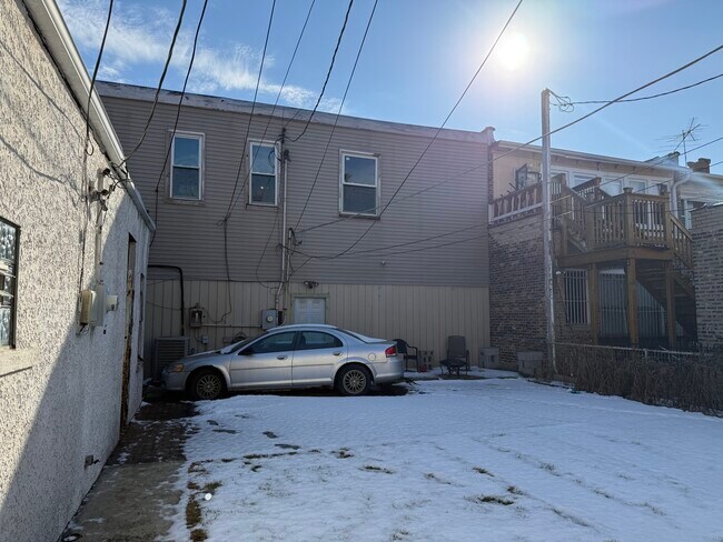 Building Photo - 2602 W 47th St