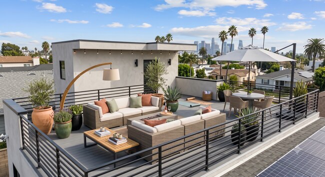 Building Photo - LUXURY in Prime Culver City