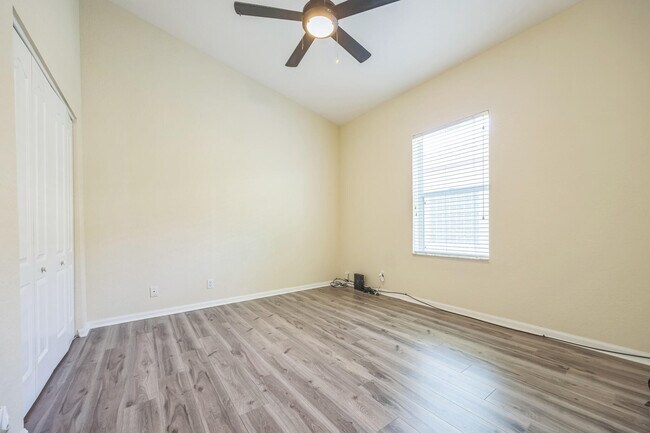 Building Photo - 5780 Saddle Trail Ln