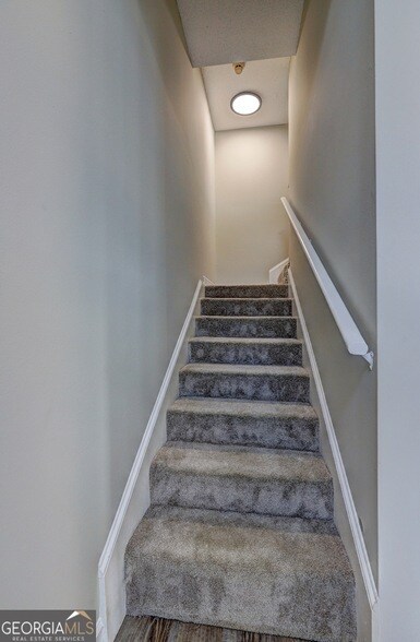 Building Photo - 123 S Broad St