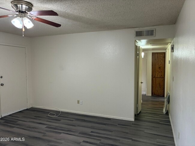 Building Photo - 7215 W Vogel Ave