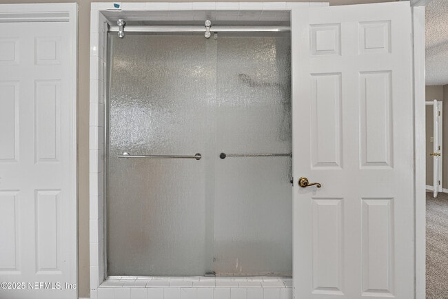 Building Photo - 6819 Mc Mullin St