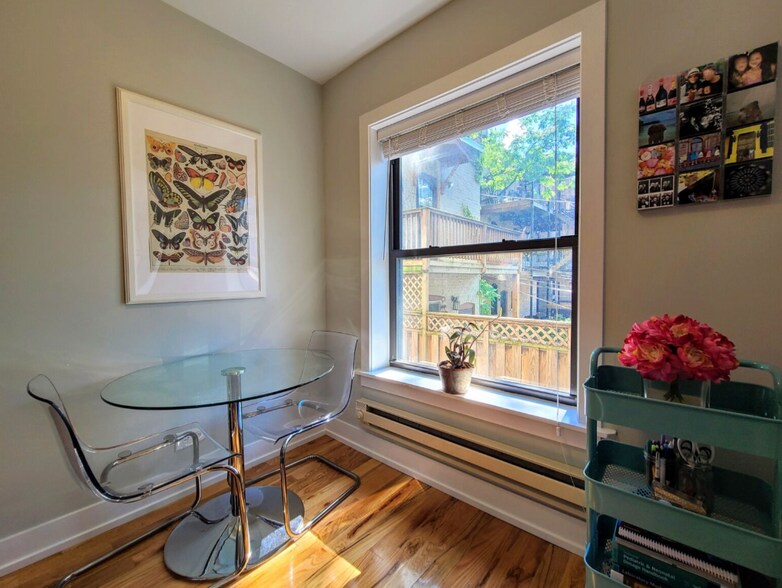 Building Photo - 555 W Arlington Pl