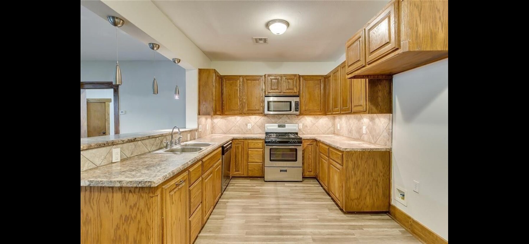 E. Kitchen - 1512 NW 22nd St