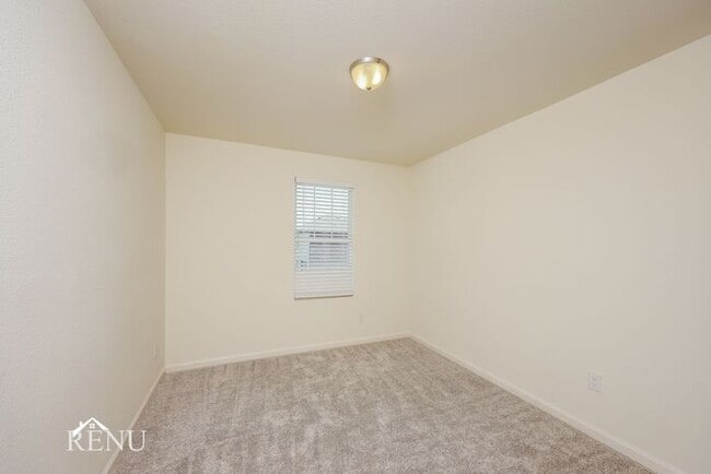 Building Photo - 6602 Charleston Dr