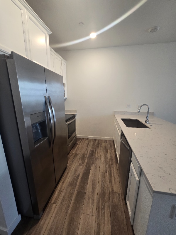 Building Photo - 5387 Euclid Dr