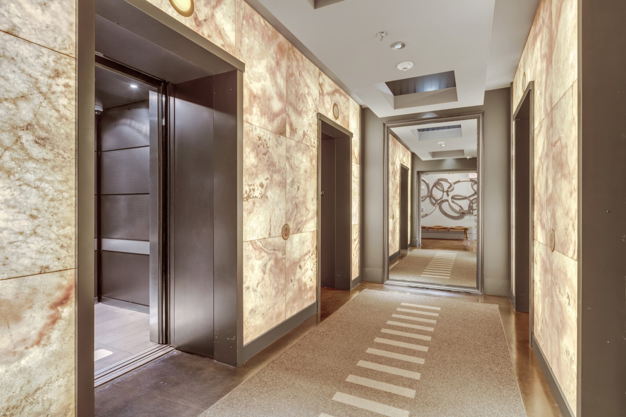 Building Photo - 600 12th Ave S