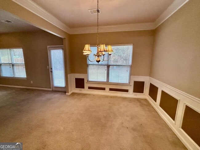 Building Photo - 345 Blackwood Ln