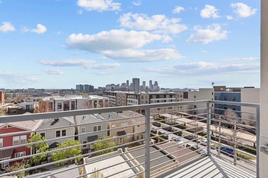 Building Photo - Wrenmoor LoHi