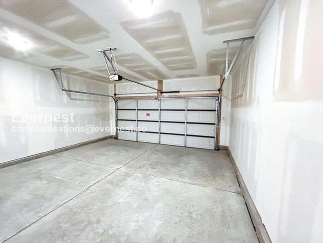 Building Photo - 649 Whitetail Ct