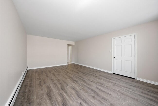 Building Photo - 6135 W 79th St