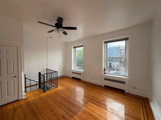 Building Photo - 1807 S Broad St