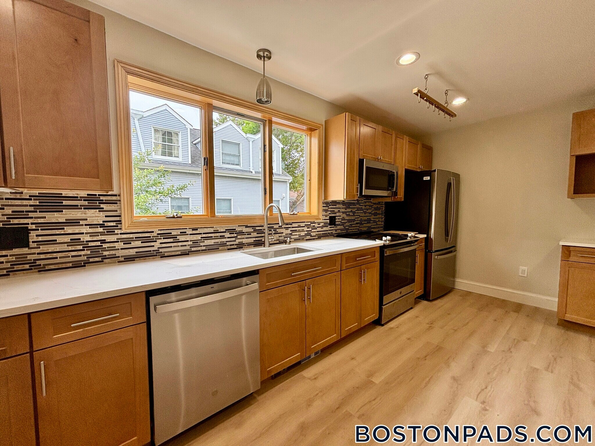 Building Photo - 48 Shannon St