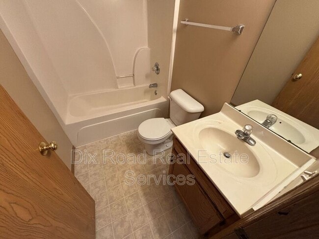 Building Photo - 179 Thompson St