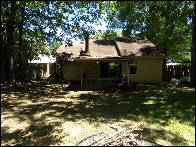 Building Photo - 49 Oak Forest Pl