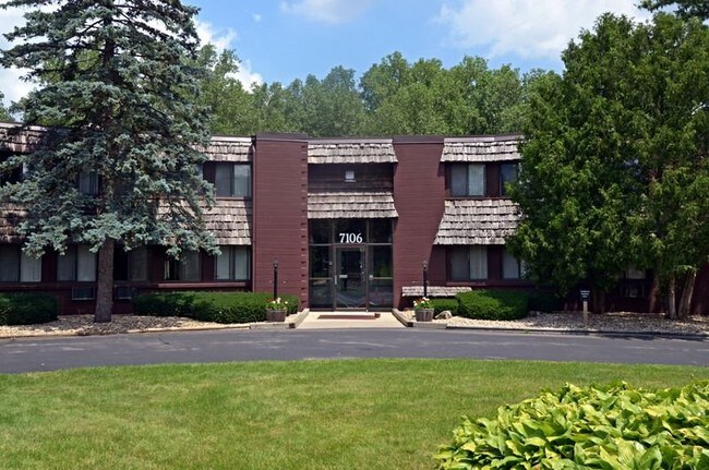 Building Photo - 7106 Fortune Dr