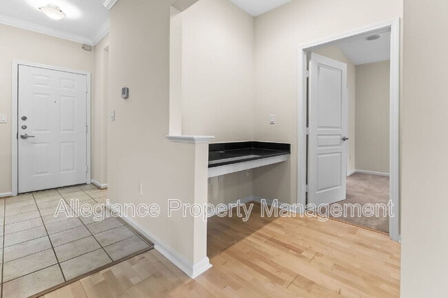 Building Photo - 12000 Market St