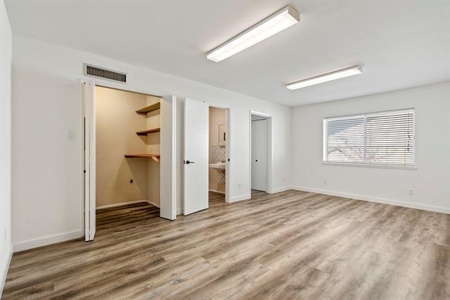 Building Photo - 12611 High Meadow Dr